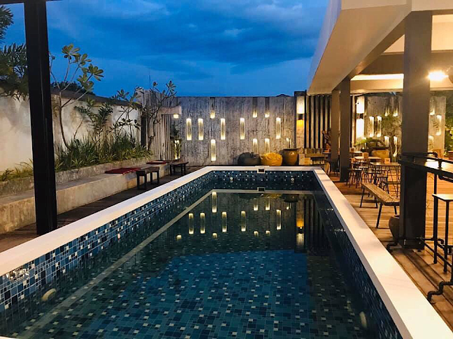 Comentarii opinii despre 33Cafe Chantaburi บ้านริมน้ำ