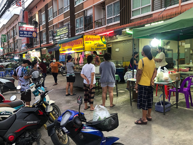 Opinii despre เมี่ยงปลาเผาเจ้นิจ แหลมฉบัง în อำเภอศรีราชา - การบริการอาหารและที่พัก