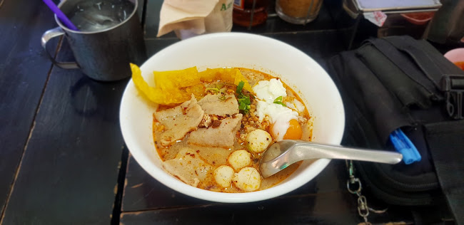 ร้านลำลำลับแล - การบริการอาหารและที่พัก