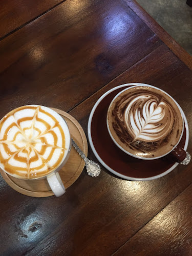 Comentarii opinii despre Chino@Cafe' Gallery