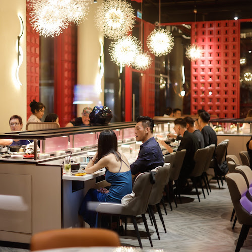 8 ถนน สวัสดิ์รักษ์ ตำบลป่าตอง อำเภอกะทู้ ภูเก็ต 83150