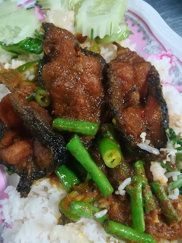 Opinii despre Nong San Halal - Pad Thai în อำเภอหาดใหญ่ - การบริการอาหารและที่พัก