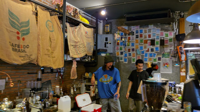 ชีวาคาเฟ่ - อำเภอบางละมุง