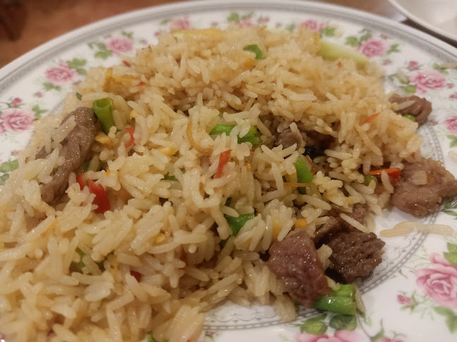 ร้านอาหารสโนว์ไวท์นครปฐม - การบริการอาหารและที่พัก