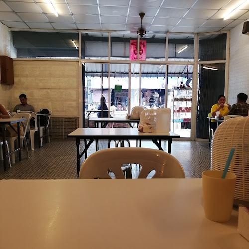 Opinii despre ผัดไทโบราณ în อำเภอเมืองภูเก็ต - การบริการอาหารและที่พัก