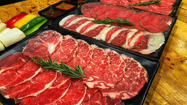 Opinii despre Kalasino กาลาสิโน-ปิ้งย่าง จิ้มจุ่ม โคขุนโพนยางคำ เบียร์วุ้น สาขาพัทยา în อำเภอบางละมุง - การบริการอาหารและที่พัก