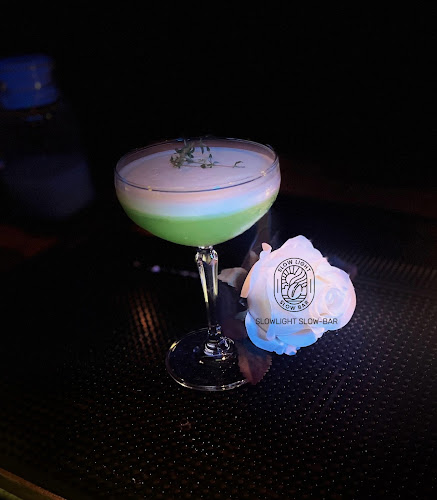 Comentarii opinii despre Slowlight slow-bar คาเฟ่แอนด์บาร์
