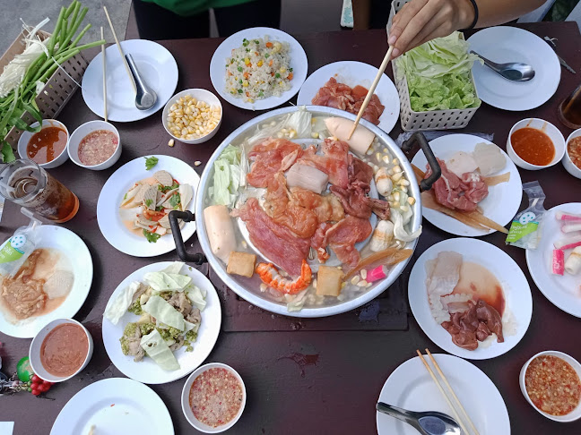 เบสท์ บุฟเฟ่ต์ - การบริการอาหารและที่พัก