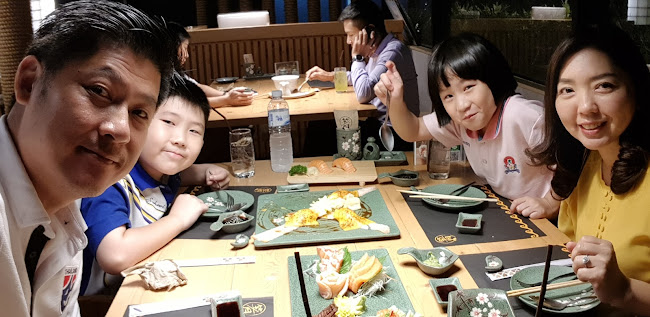 Opinii despre Hashi Japanese Restaurant & Izakaya în Hadyai - การบริการอาหารและที่พัก