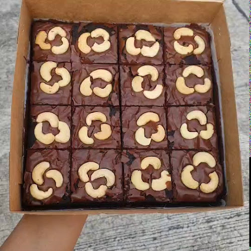 บราวนี่ภูเก็ต รับทำตามออเดอร์ สั่งล่วงหน้า 1-2 วันค่ะ