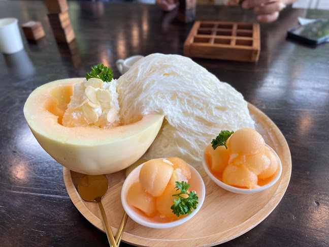 Plus cafe. - อำเภอเมืองนครราชสีมา