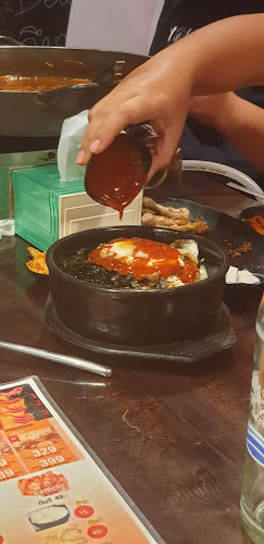 Opinii despre MR.LEE TTEOKBOKKI มิสเตอร์ลี ต๊อกป๊อกกี้ în อำเภอเมืองอุบลราชธานี - การบริการอาหารและที่พัก