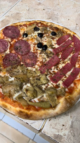 San Antonio Beach Guesthouse & Restaurant - kata