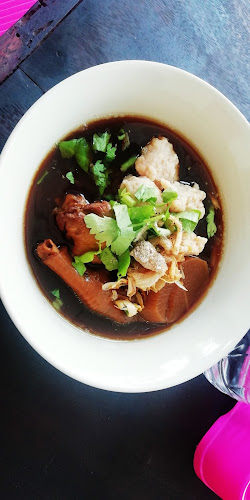 ร้านก๋วยเตี๋ยว​ "จ๊ะโอ" ไก่ตุ่น-หมูเด้ง