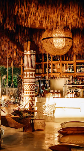 Comentarii opinii despre Cave Beach Club