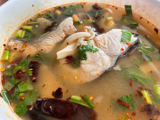 Comentarii opinii despre ร้านอาหารเฟื่องฟ้าปลาแม่น้ำ