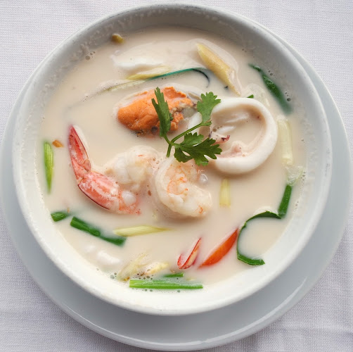 R882+Q8W เมืองภูเก็ต อำเภอเมืองภูเก็ต ภูเก็ต 83100