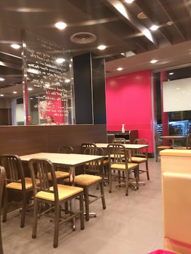 Opinii despre KFC Big C Ubonratchathani în อำเภอเมืองอุบลราชธานี - การบริการอาหารและที่พัก