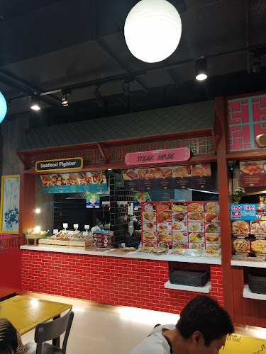 Opinii despre The Restaurant and Bar at Karon Beach în อำเภอเมืองภูเก็ต - การบริการอาหารและที่พัก