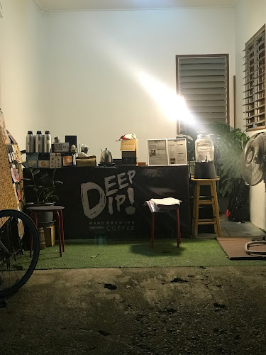 ปิด - การบริการอาหารและที่พัก