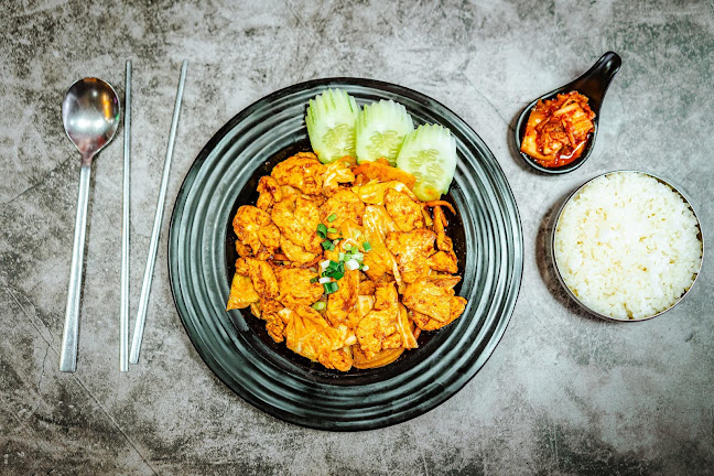 Opinii despre MR.LEE TTEOKBOKKI มิสเตอร์ลี ต๊อกป๊อกกี้ în อำเภอเมืองอุบลราชธานี - การบริการอาหารและที่พัก