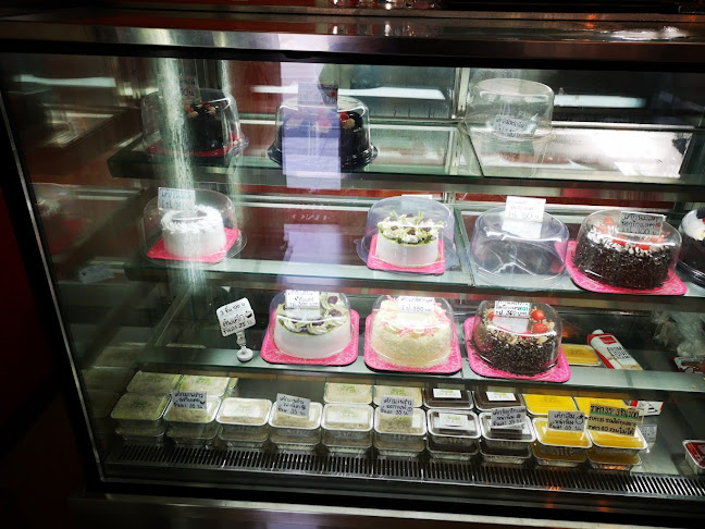 เม&มาย กาแฟสด เค้กมะพร้าวน้ำหอม