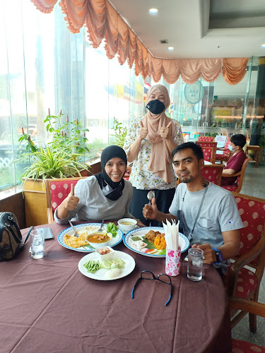 Comentarii opinii despre The Halal Premium Restaurant