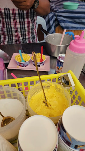 สไมล์แลนด์ พัทยา สตรีทฟู้ด มาร์เก็ต - อำเภอบางละมุง