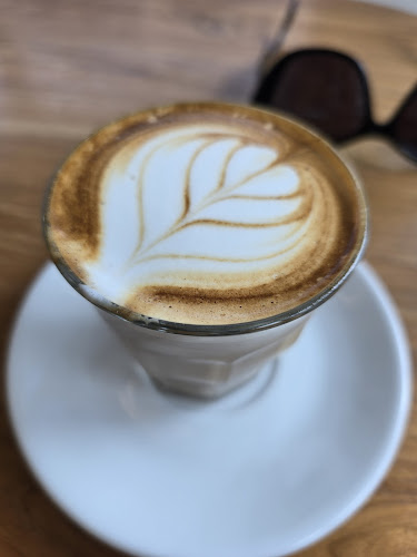 Opinii despre MONDO Espresso & Tea Bar în อำเภอเมืองภูเก็ต - การบริการอาหารและที่พัก