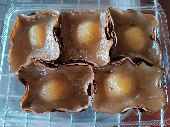 ขนมนุชเบเกอรี่และอาหารตามสั่ง - การบริการอาหารและที่พัก