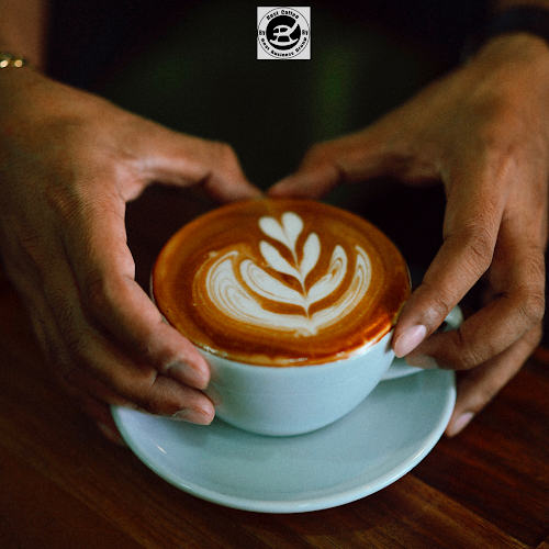 Opinii despre Rest Coffee : ที่พักคนรักกาแฟ în เมือง - การบริการอาหารและที่พัก