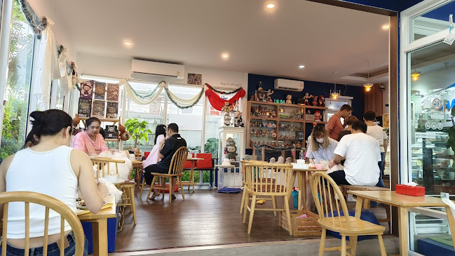Lang Baan (หลังบ้าน) Dog Cafe & Pet Friendly - อำเภอปากเกร็ด