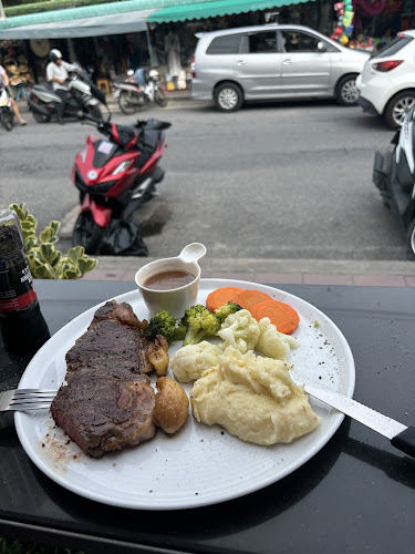 พระตำหนัก 5 เมืองพัทยา อำเภอบางละมุง ชลบุรี 20150