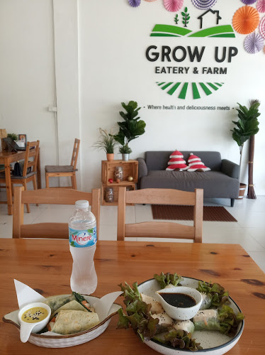 Opinii despre Grow Up Eatery & Farm în อำเภอเมืองอุบลราชธานี - การบริการอาหารและที่พัก