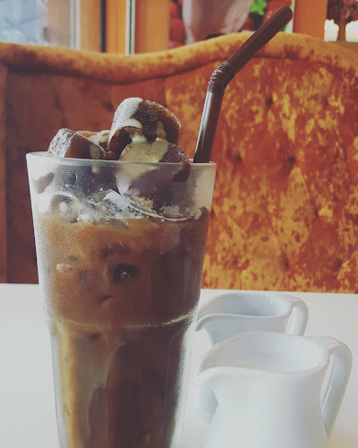 บ้านสวนคาเฟ่ แอนด์ เรสเตอรองส์ - อำเภอหาดใหญ่