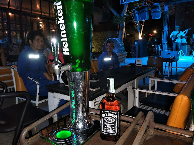 Comentarii opinii despre คาเฟ่ เดอ บีช พัทยา