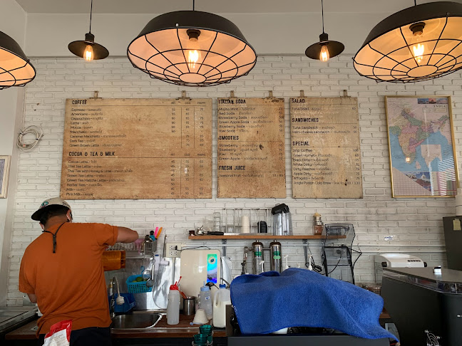 369 ถ. พหลโยธิน แม่ต๋ำ อำเภอเมืองพะเยา พะเยา 56000