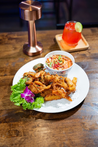 Opinii despre ระกา หาดใหญ่ - RAKA în อำเภอหาดใหญ่ - การบริการอาหารและที่พัก