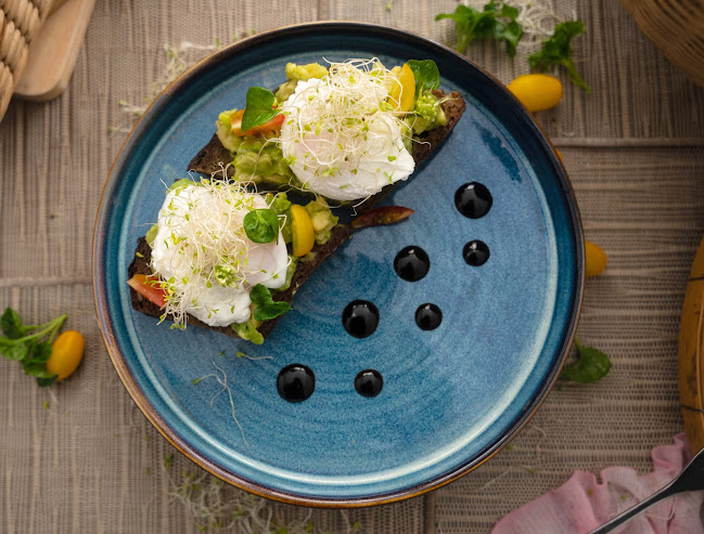 Comentarii opinii despre The Garden Grille & Bar