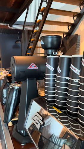 Opinii despre Y A R D G R O U N D în อำเภอเมืองร้อยเอ็ด - การบริการอาหารและที่พัก