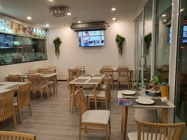 Opinii despre Golden Paradise Restaurant(NORTH-INDIAN CURRY HOUSE) || Best Indian Restaurant | Halal Food Restaurant In Phuket în อำเภอเมืองภูเก็ต - การบริการอาหารและที่พัก