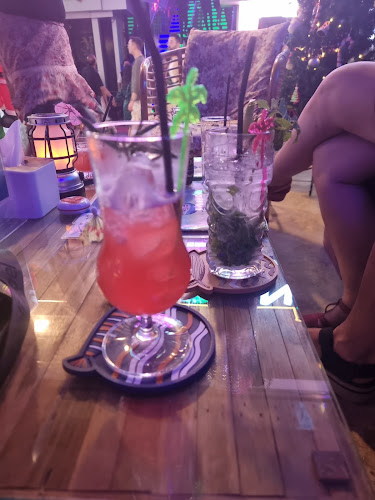 TOKO Bar - การบริการอาหารและที่พัก