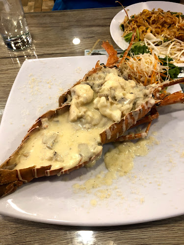 206/7-8 Ratutid 200 Pee Road, ตำบลป่าตอง อำเภอกะทู้ ภูเก็ต 83150