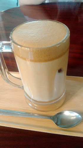 Comentarii opinii despre Behind The Time Cafe