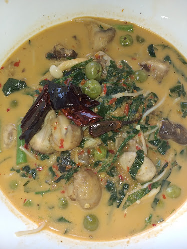 อาหารเจฟ้าใส สาขา 3 (เผยเต๋อฝอถัง) - การบริการอาหารและที่พัก