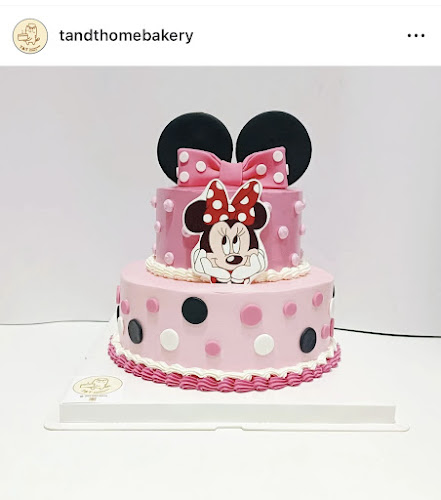 ทีแอนด์ทีโฮมเบเกอรี่ - การบริการอาหารและที่พัก