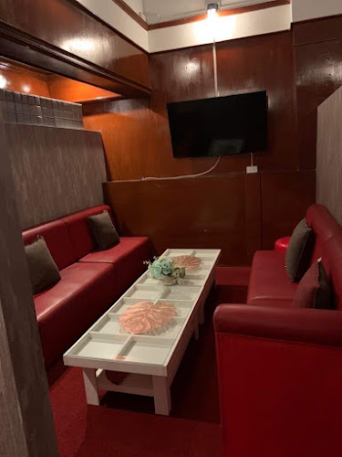 Ai snack&karaoke - การบริการอาหารและที่พัก