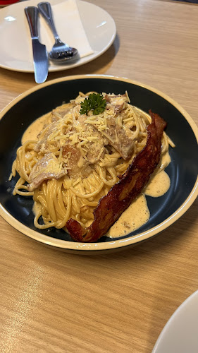 สกูซี่ Wood-Fired Pizza เซ็นทรัลแจ้งวัฒนะ - การบริการอาหารและที่พัก