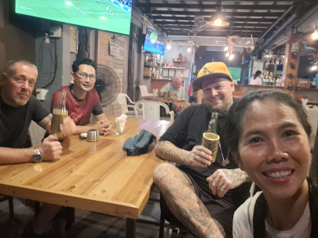 52 25 ถ. ราษฏร์อุทิศ 200 ปี ตำบลป่าตอง อำเภอกะทู้ ภูเก็ต 83150