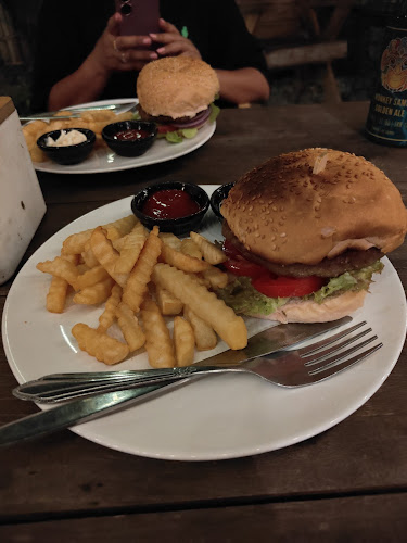 Opinii despre Khao Phra Cafe & Eatery în อำเภอเกาะสมุย - การบริการอาหารและที่พัก